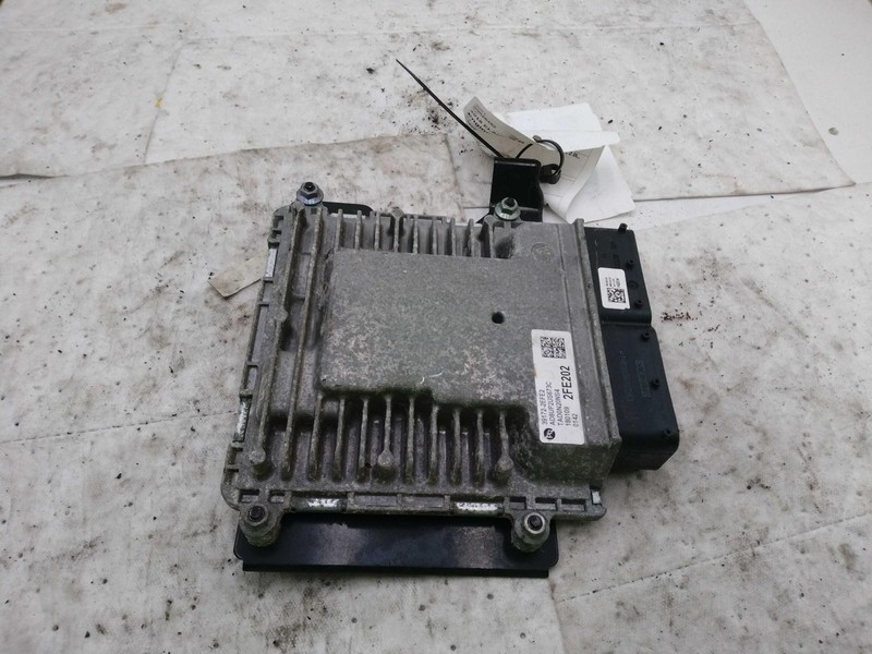 2018 Hyundai Elantra Engine Control Module ECM OEM 2.0L 78K Miles NJ25-26452