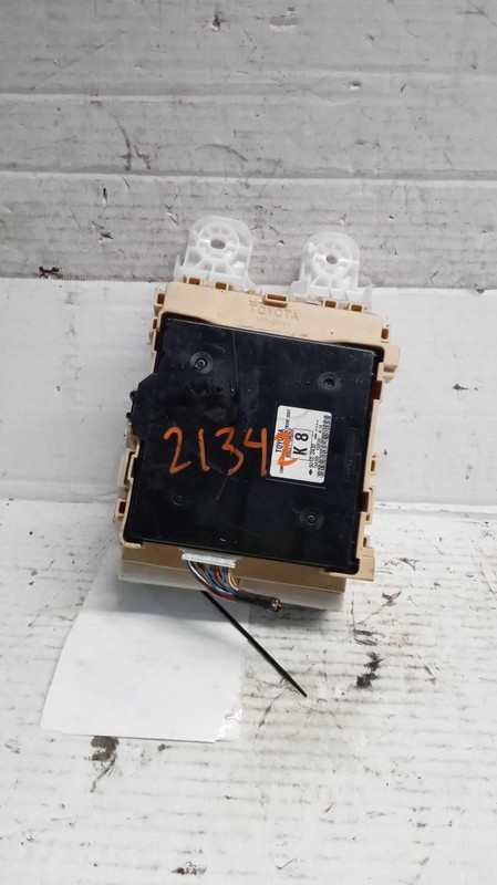 2015 Toyota RAV4 Interface Multiplexing Control Module Black OEM 892200R151