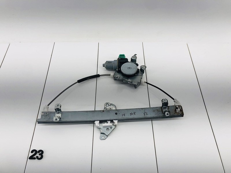 11-17 NISSAN JUKE FRONT LEFT DRIVER SIDE DOOR WINDOW REGULATOR W/ MOTOR OEM