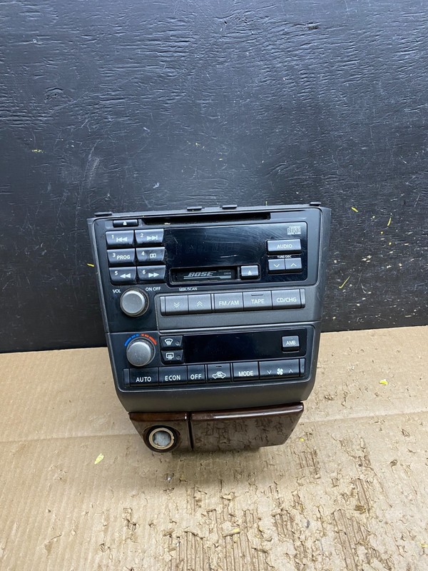 2000 to 2001 Infiniti i30 Bose Radio AM/FM Casette Climate Control V9992 DG