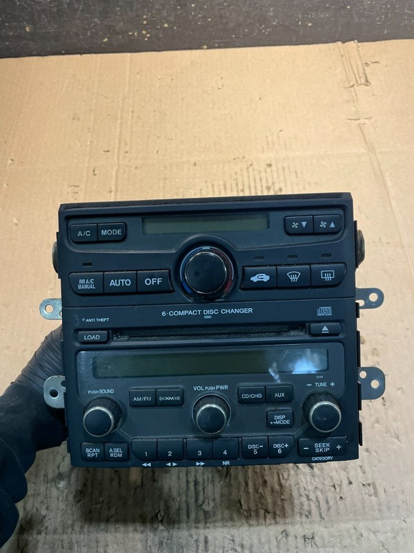 2006-2008 Honda Pilot Center Radio AM CD Player Climate Control Oem V2044 DG