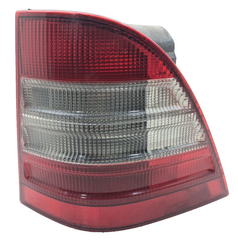 Passenger Tail Light 163 Type ML320 Fits 98-01 MERCEDES ML-CLASS 1448277