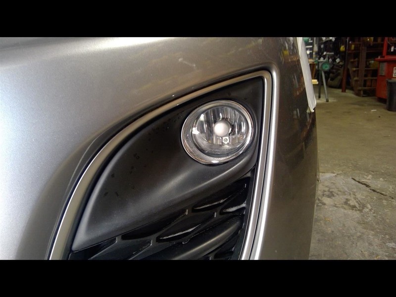Driver Corner/Park Light Fog-driving Without Bezel Fits 10-12 MAZDA CX-7 1593509