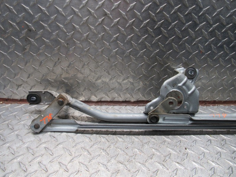 2011 CHEVROLET AVALANCHE 1500 WINDSHIELD WIPER TRANSSMION 25923882
