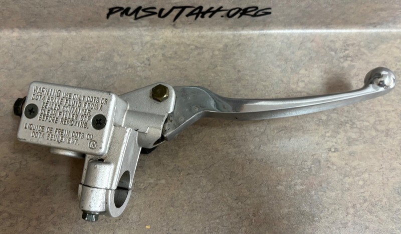 2008 Jonway 150 CC Scooter Right Brake Lever Master Cylinder Reservoir 150CC Z1