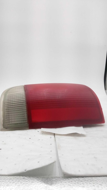 Used Left Tail Light Assembly fits: 2002 Chevrolet Blazer s10/jimmy s15 Left Gra