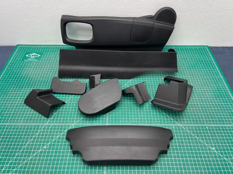 05-16 LAND ROVER FRONT LEFT DRIVER SIDE SEAT PLASTIC TRIM COVER SET OEM