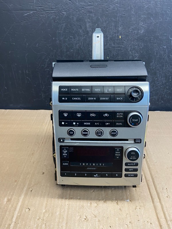 2006 to 2007 Infiniti G35 Radio Player Climate Control Panel Bezel AE1708 DG