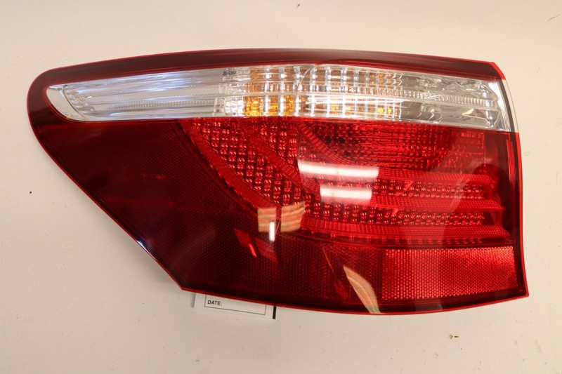2007-2009 LEXUS LS460 REAR LEFT DRIVER SIDE TAIL LIGHT BRAKE LAMP OEM
