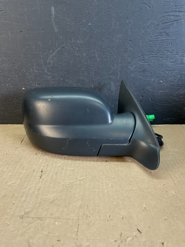 2004 - 2005 Volvo XC70 V70 Right Passenger RH Side View Door Mirror AD5900 DW