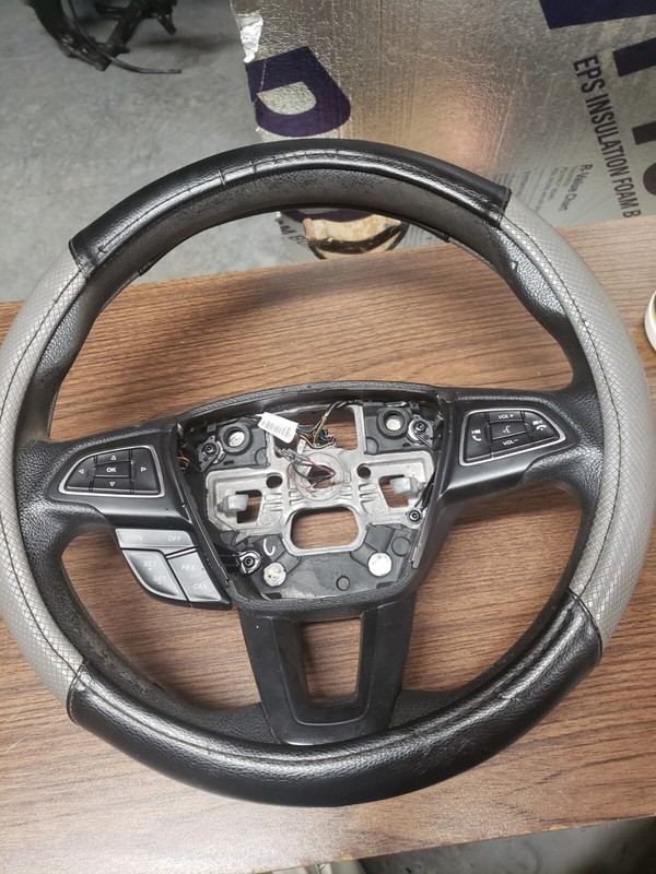 Ford Focus Leather Steering Wheel 2015 2016 2017 2018 OEM