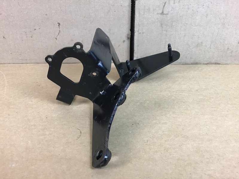 Bentley Continental GT V8 2013 Additional Water Pump Bracket Mount 12-18 :Y