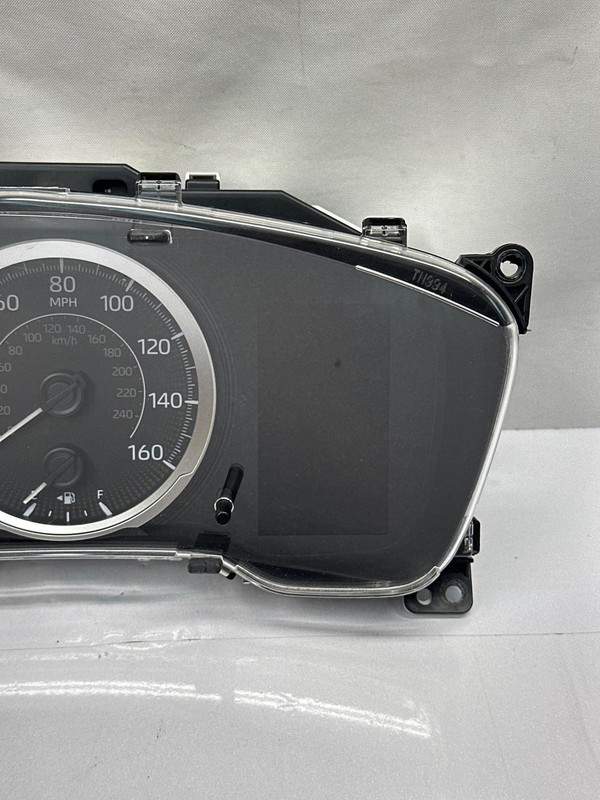 Toyota Corolla instrument cluster 21 speedometer sedan mph 83800F2W10 29k miles