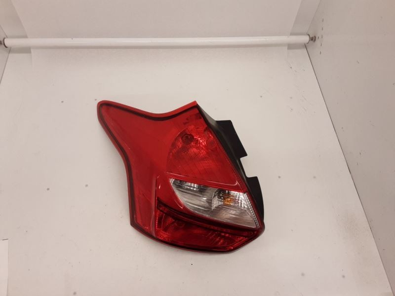 2012 Ford Focus driver left LH Tail Light Hatchback Electric EV 12 taillight