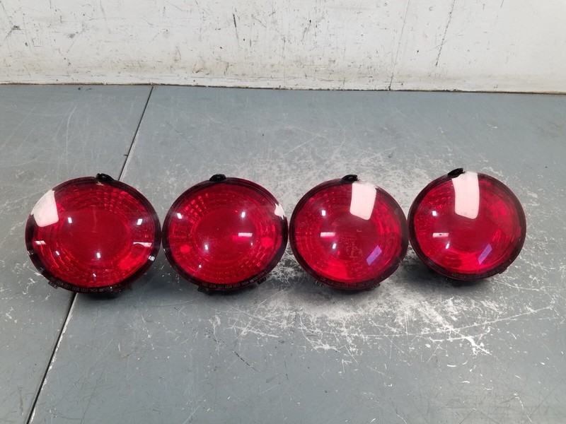 2008 Chevy Corvette C6 Tail Light Set #6090 D4