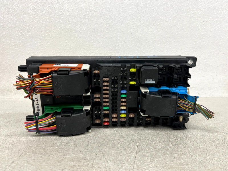 ⭐2016-2019 RANGE ROVER EVOQUE POWER DISTRIBUTION JUNCTION FUSE BOX OEM LOT2704