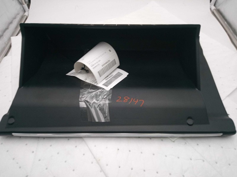 2018 Nissan Armada Glove Box Door OEM 5561972 Used 115K Miles