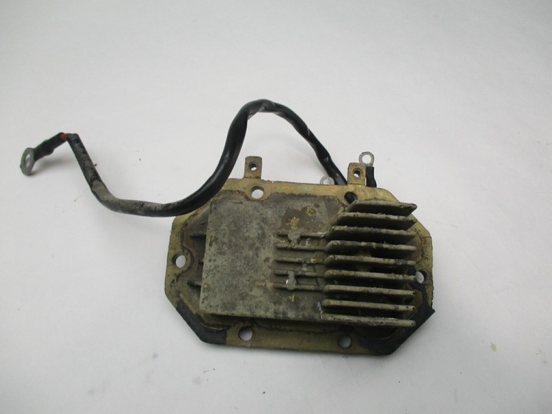 0583512 0584205 0763791OMC Evinrude Johnson Rectifier & Regulator Assembly