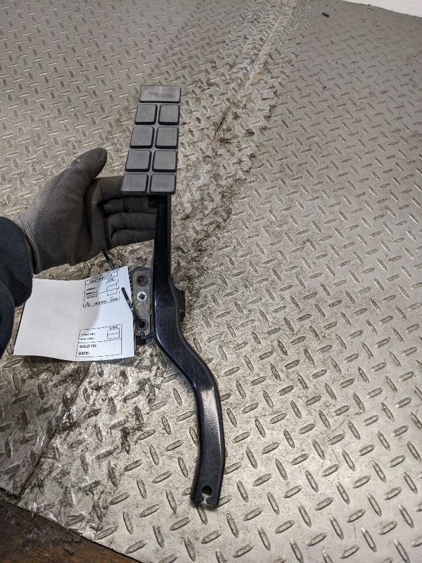 1991-1996 Chevrolet Corvette C4 Gas Throttle Accelerator Pedal OEM 1183916