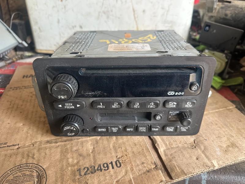 00-05 MALIBU CAVALIER IMPALA MONTE CARLO CD PLAYER RADIO STEREO 10317994