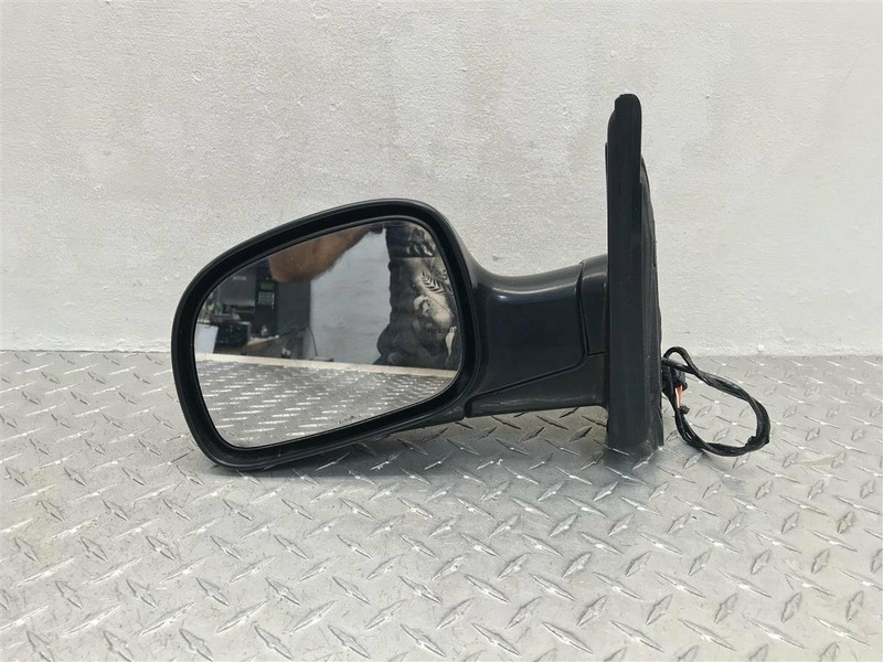 2005-2007 CARAVAN TOWN & COUNTRY DRIVER SIDE VIEW POWER MIRROR OEM 04894405AE