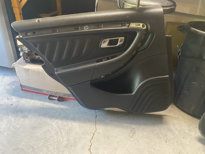 2014 FORD TAURUS LIMITED LEFT REAR DOOR PANEL OEM