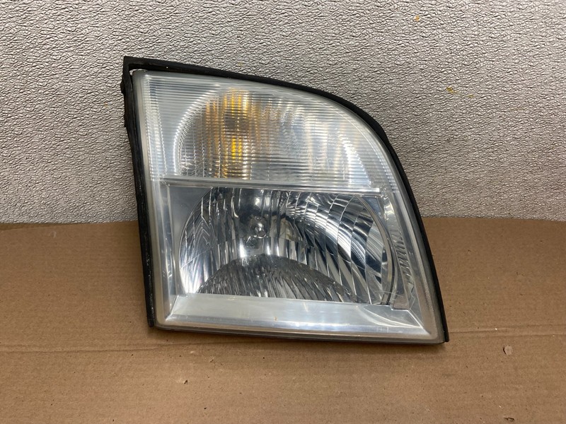 2006-2010 Mercury Mountaineer Right Passenger Rh Side Halogen Headlight AB1269