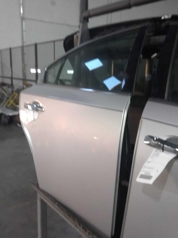 2014 Nissan Maxima Rear Right Door Silver Used OEM 456269 143K Miles