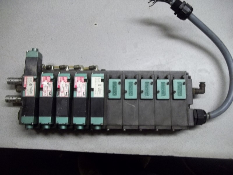 Numatics 0825AU15M FlexiBlok Solenoid Manifold Block Assembly *FREE SHIPPING*