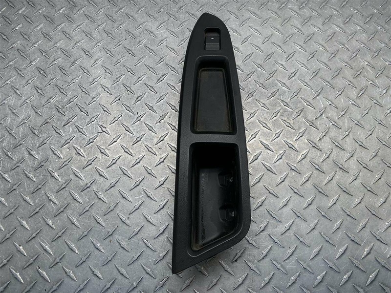 09-16 CHEVROLET IMPALA PASSENGER DOOR SWITCH OEM 641.GM1O16