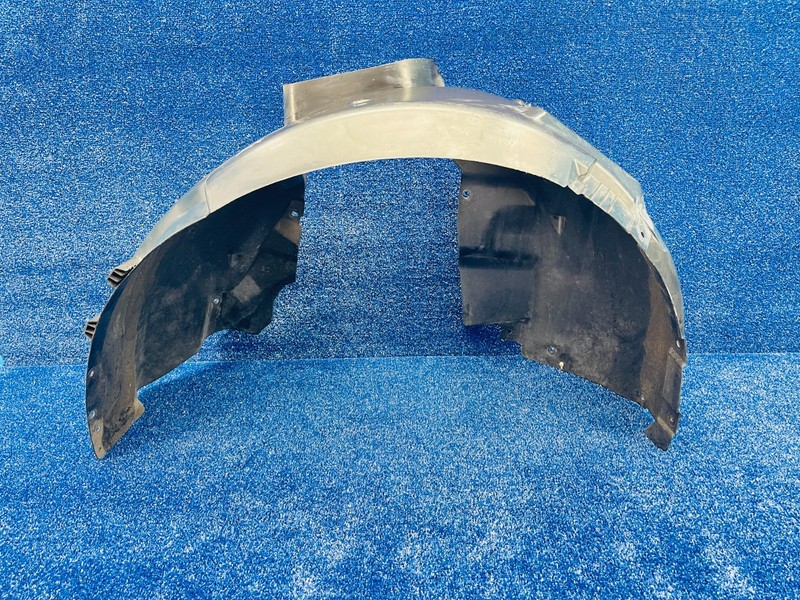 2015-2017 Chrysler 200 Front Right Fender Liner OEM 68174586AC
