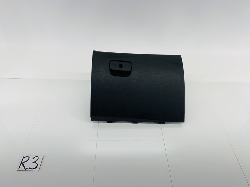 11-21 JEEP GRAND CHEROKEE RIGHT SIDE DASHBOARD PANEL GLOVE BOX STORAGE OEM