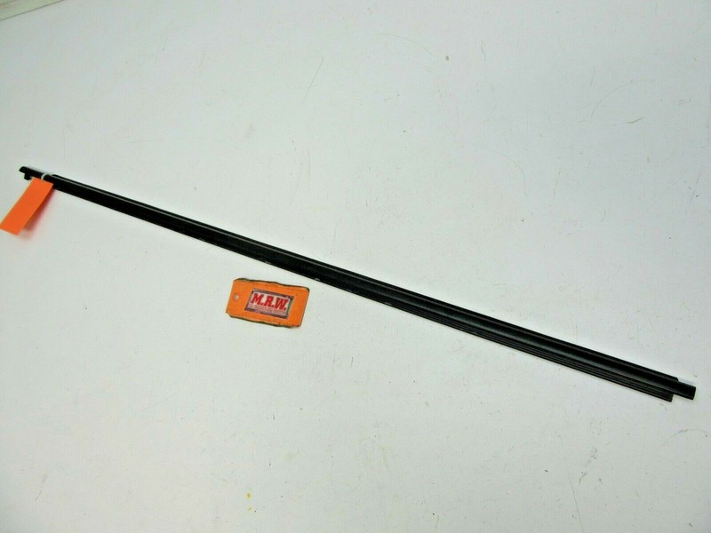 MOLDING DOOR GLASS WINDOW RUBBER SEAL STRIP PASSENGER SIDE RH for SCION TC 11-16