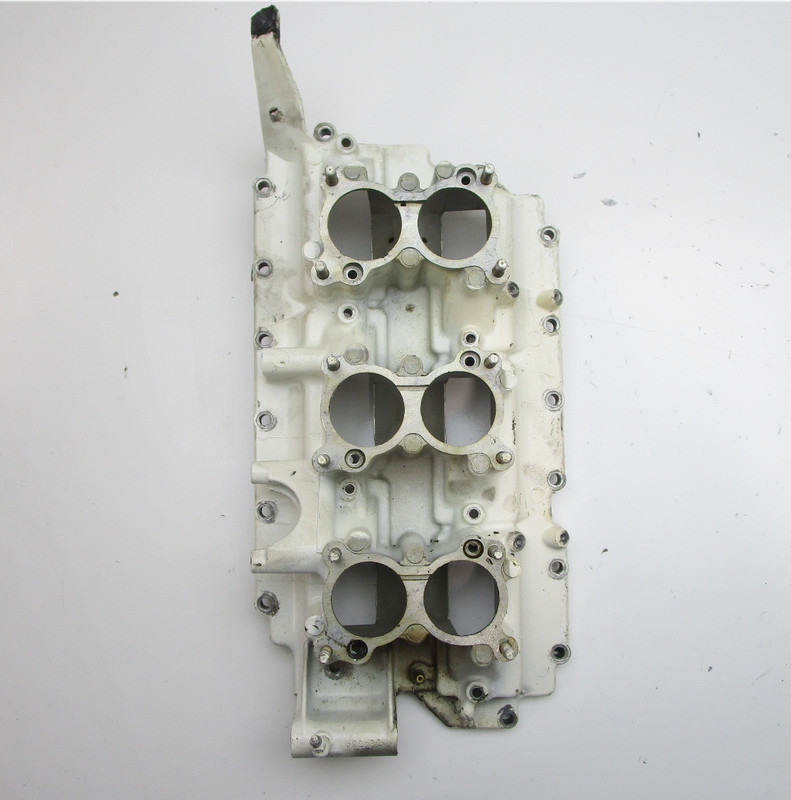 0389552 Evinrude Johnson Outboard 150 175 200 235 HP Intake Manifold Assembly