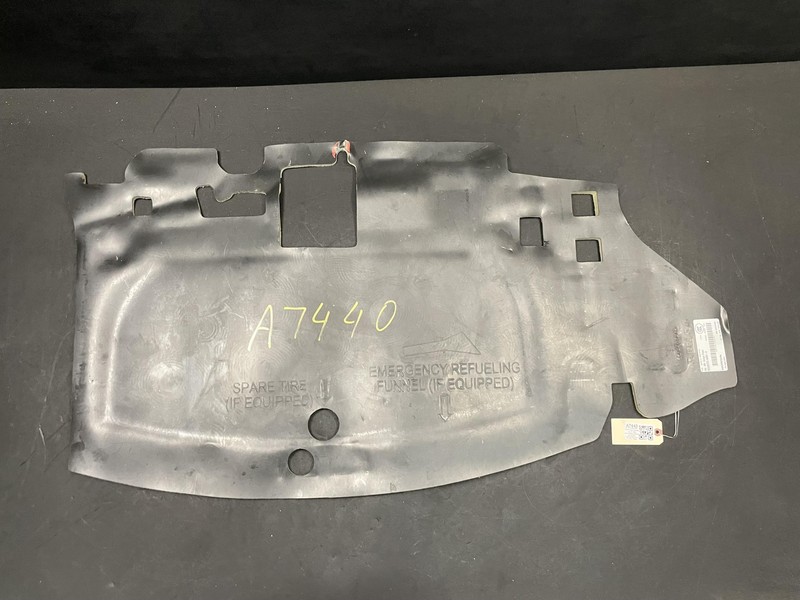 Rear Trunk Floor Insulator 2018 Acura MDX 83305-TZ5-A00 2014 2015 2016 - 2020 X