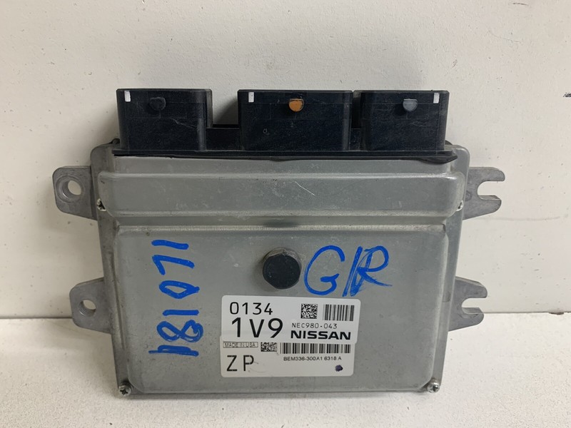 2014-2017 Nissan Versa Hatchback BEM336 300A1 Engine Computer Module Ecu Ecm Pcu