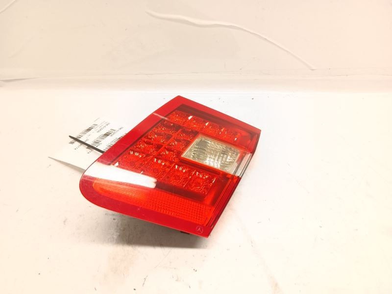 10-13 Mercedes 212 E350 Sedan Right Taillight Tail Light Lamp 2129060258