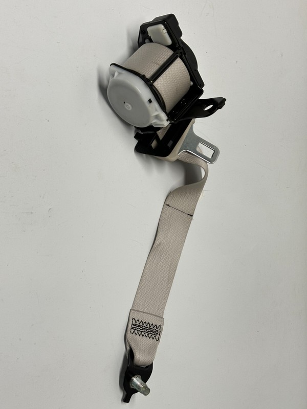 ✅2014-2016 Infiniti Q50 Rear Center Seat Belt Black TKK-AB2-G2549 OEM