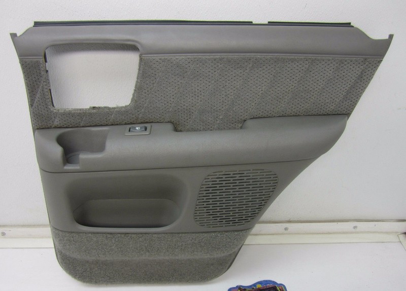 S10 BLAZER S15 JIMMY BRAVADA RIGHT REAR DOOR PANEL INTERIOR TRIM R RH S-10 S-15