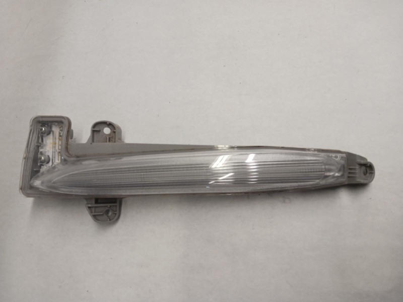 2020 TOYOTA COROLLA Right passenger daytime running lamp OEM 20 21 22