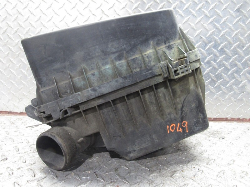 10-11 TOYOTA CAMRY AIR CLEANER FILTER BOX VIN F 5TH DIGIT 2.5L 4CYL 2ARFE ENGINE