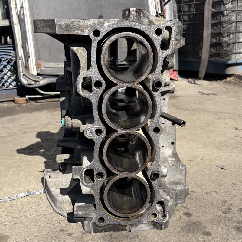 92-95 Honda Civic D15B7 Engine Block 11000-PM3-000 OEM