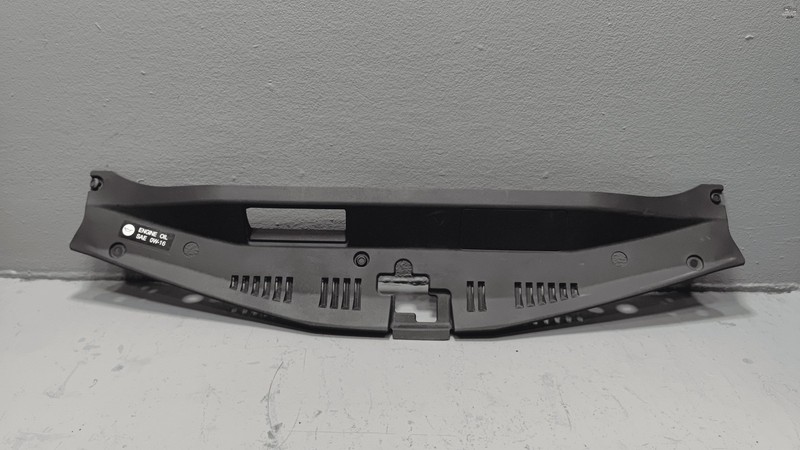 TOYOTA CAMRY RADIATOR CORE UPPER SIGHT SHIELD COVER PANEL OEM 2018-2024
