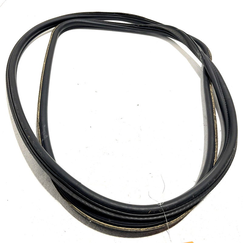 2011-2016 BMW 528i F10 REAR TRUNK LID WEATHER STRIP RUBBER SEAL OEM