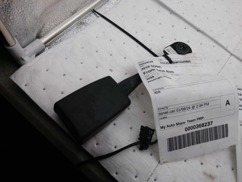 2019 Chevrolet Sonic Grey OEM Seat Belt 4DR 75000 Miles Part #19300533