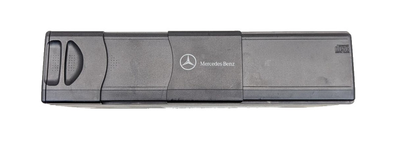 05-09 Mercedes R230 SL500 CLK550 CLK350 C240 C320 CD Changer 6 Disk Player OEM