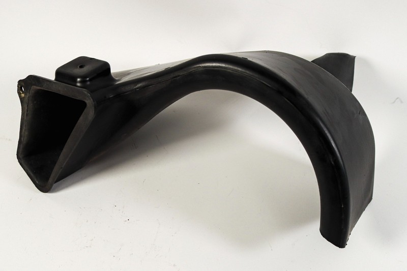 05-13 CORVETTE C6 REAR BRAKE COOLING DUCT VENT LH 15141601 *USED*