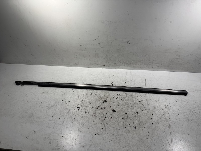 90-91 Honda Civic HB Right Door Belt Molding OEM