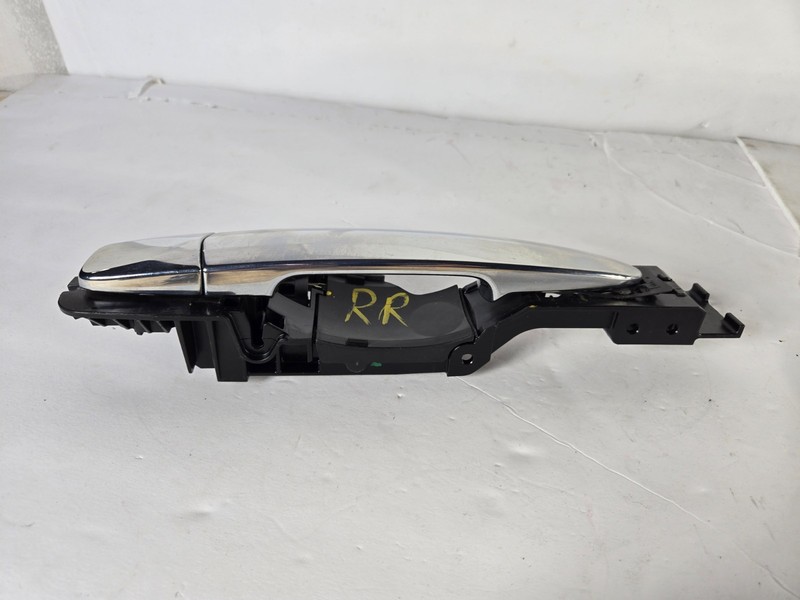 2013-2019 Nissan Sentra Rear Right Exterior Door Handle 82640-9N00A OEM 15258