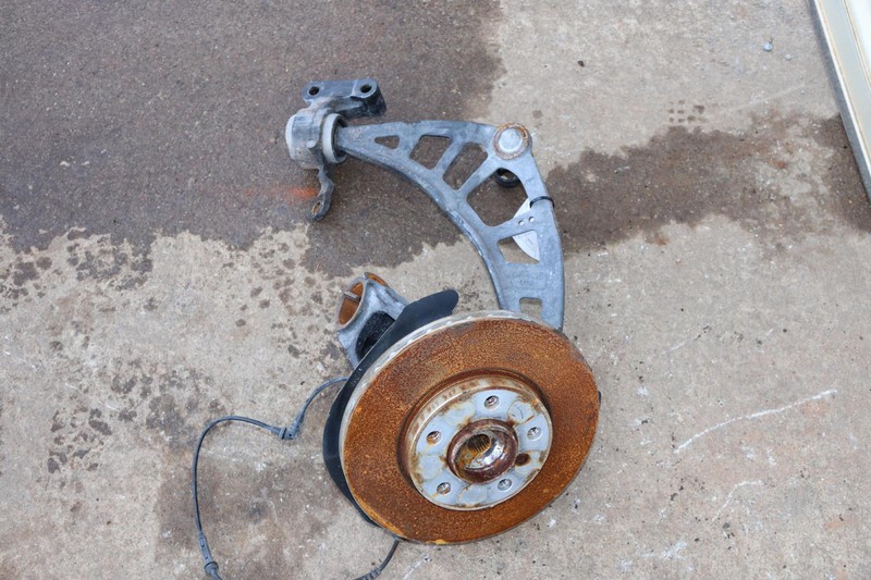 2013-2016 MINI COOPER COUNTRYMAN R60 FWD FRONT RIGHT SPINDLE KNUCKLE HUB OEM